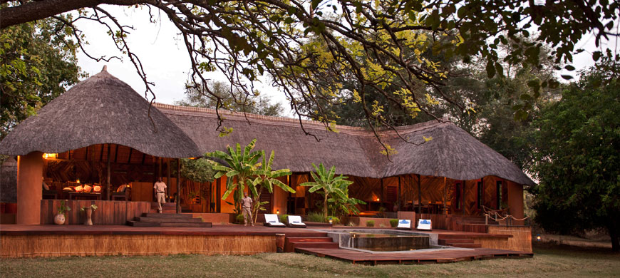 luangwa river camp