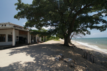 The Beach House, Chintheche