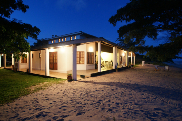 The Beach House, Chintheche